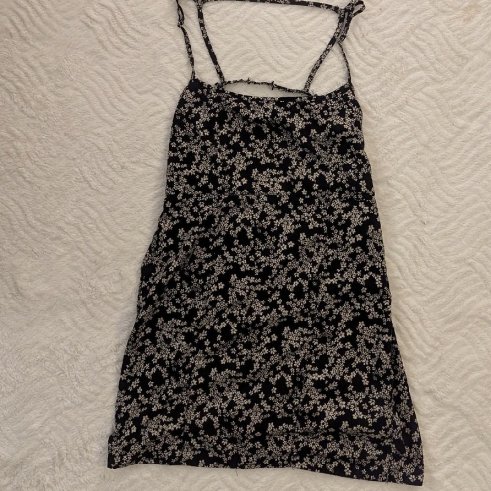 La Hearts, Pacsun Black& White Floral Mini-dress